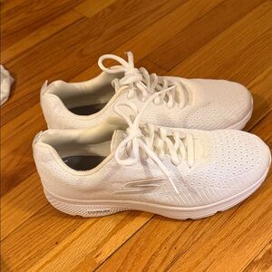 Skechers GoRun White Athletic Shoes